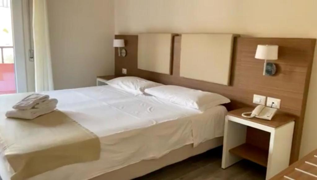 Hotel Villaggio Casarossa Crotone Zewnętrze zdjęcie